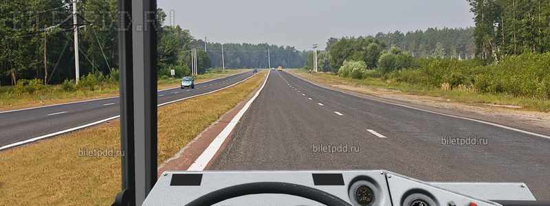 По какой полосе Вы имеете право двигаться с максимально разрешенной скоростью вне населенных пунктов?