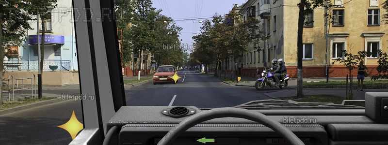 Вы намерены повернуть налево. Ваши действия?