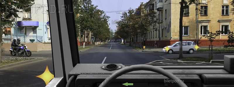 Кому Вы обязаны уступить дорогу при повороте налево?