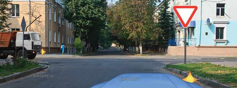 Вы намерены повернуть направо. Можете ли Вы приступить к повороту?